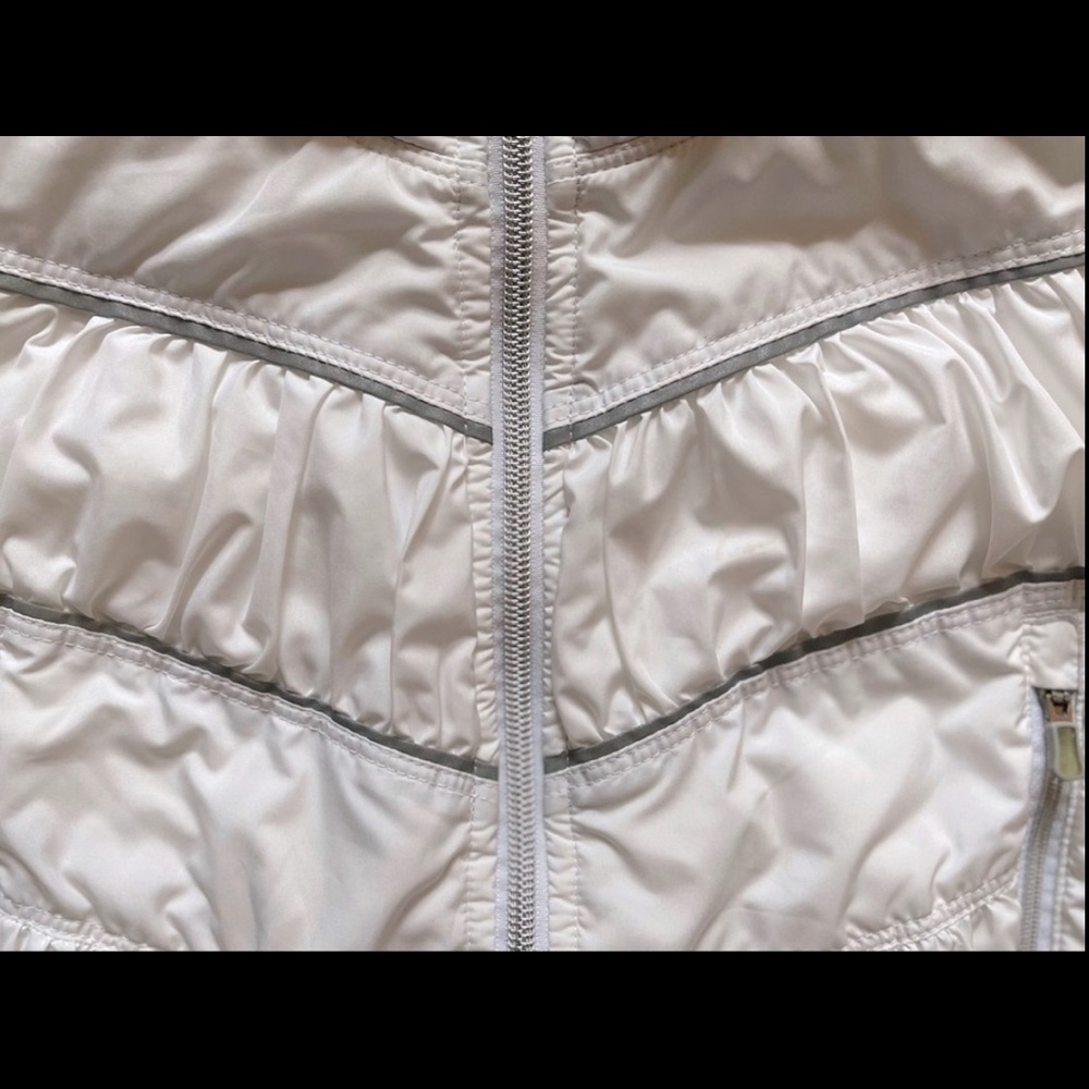 Rare Lululemon White Outward Bound Jacket Sz 4 - Picture 12 of 13